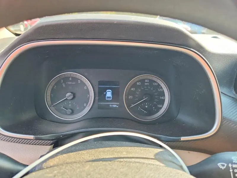 2021 HYUNDAI TUCSON SE  