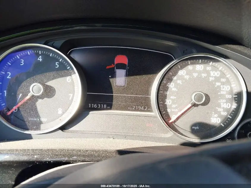 2013 VOLKSWAGEN TOUAREG VR6 SPORT