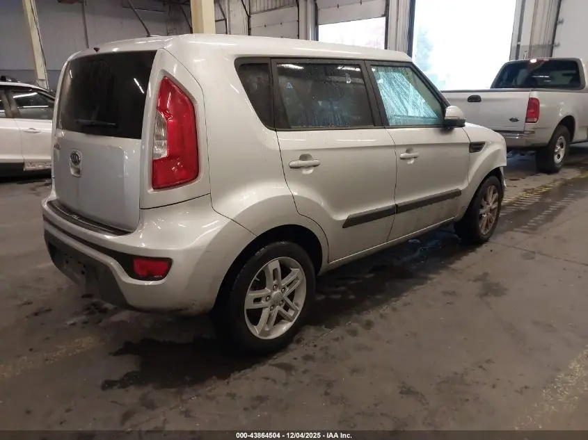 2012 KIA SOUL +