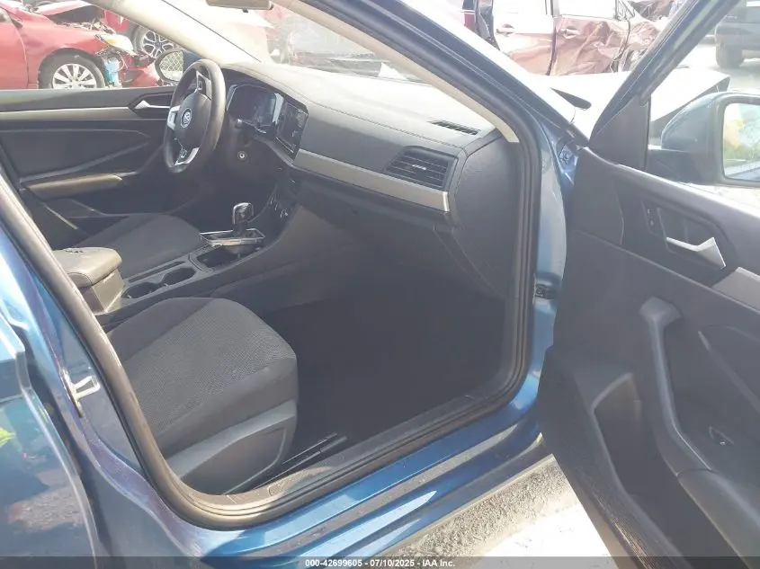 2019 VOLKSWAGEN JETTA  