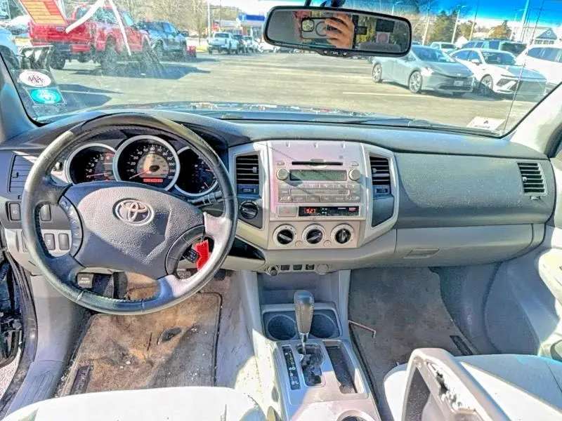 2010 TOYOTA TACOMA V6  