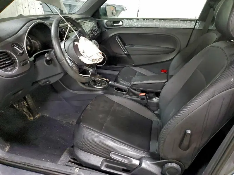 2015 VOLKSWAGEN BEETLE 1.8T  