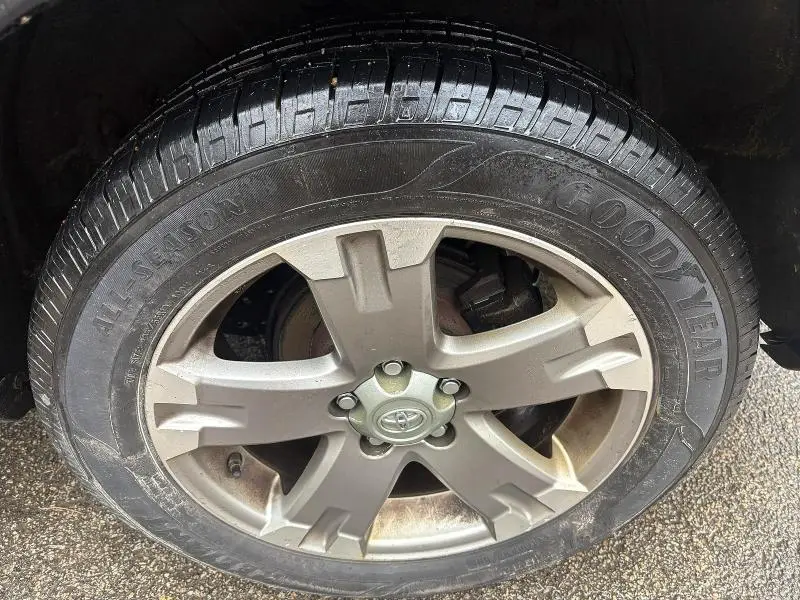 2011 TOYOTA RAV4 SPORT  