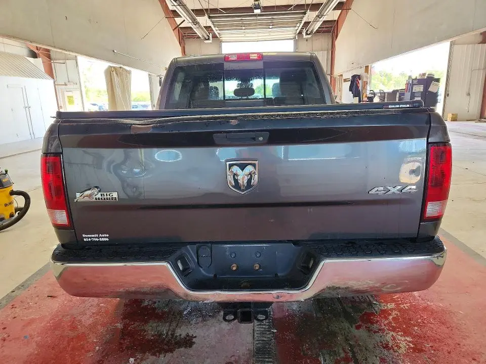 2015 RAM 1500 SLT  