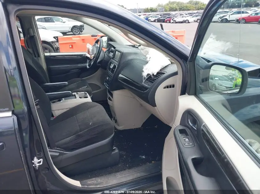 2013 CHRYSLER TOWN & COUNTRY TOURING
