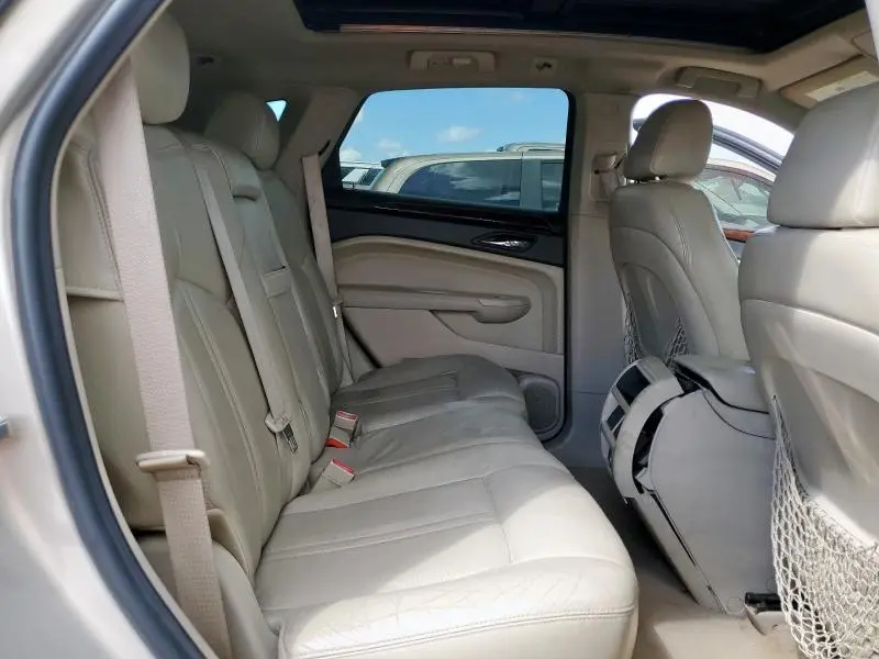 2010 CADILLAC SRX LUXURY COLLECTION  