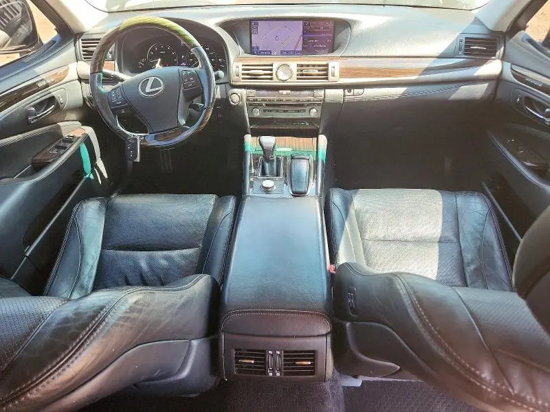 2013 LEXUS LS 460  