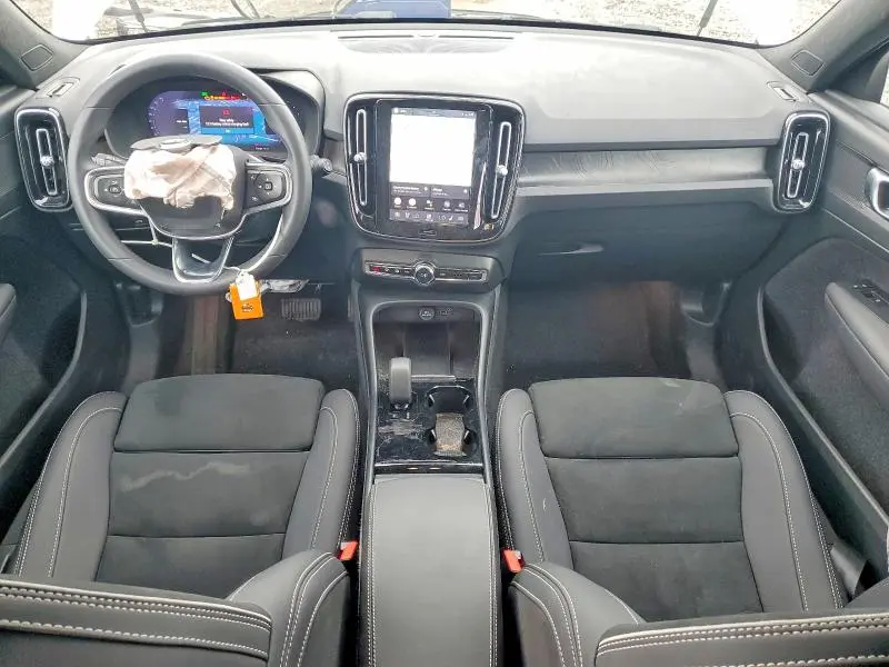 2024 VOLVO XC40 RECHARGE PLUS  