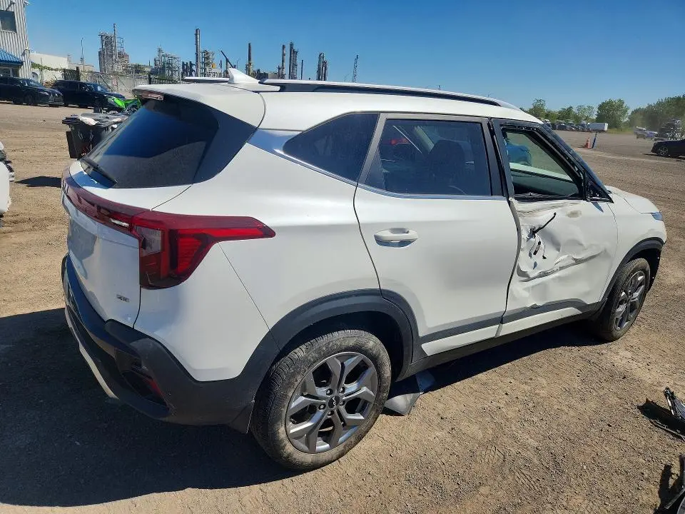 2024 KIA SELTOS S  
