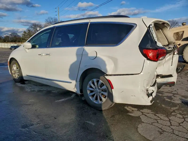 2017 CHRYSLER PACIFICA TOURING L  