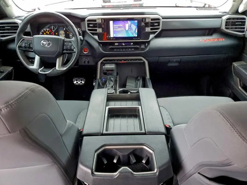 2022 TOYOTA TUNDRA CREWMAX SR5  