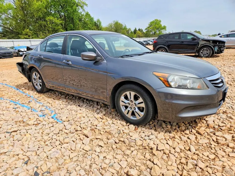 2011 HONDA ACCORD SE  