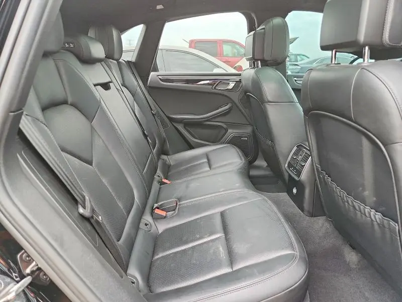 2017 PORSCHE MACAN S  