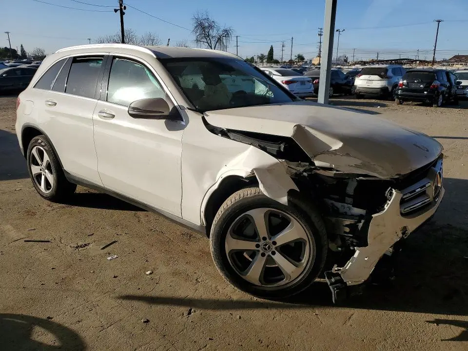 2022 MERCEDES-BENZ GLC 300  