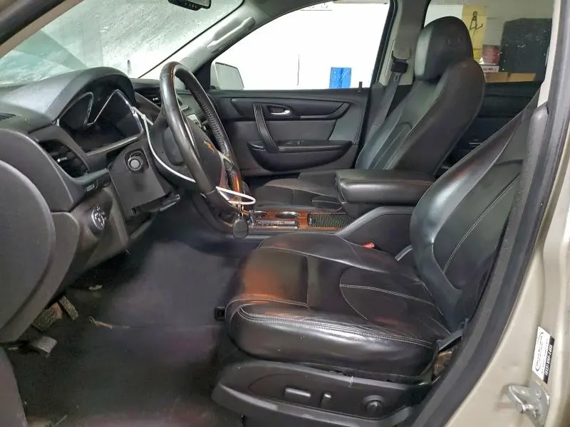 2013 CHEVROLET TRAVERSE LT  