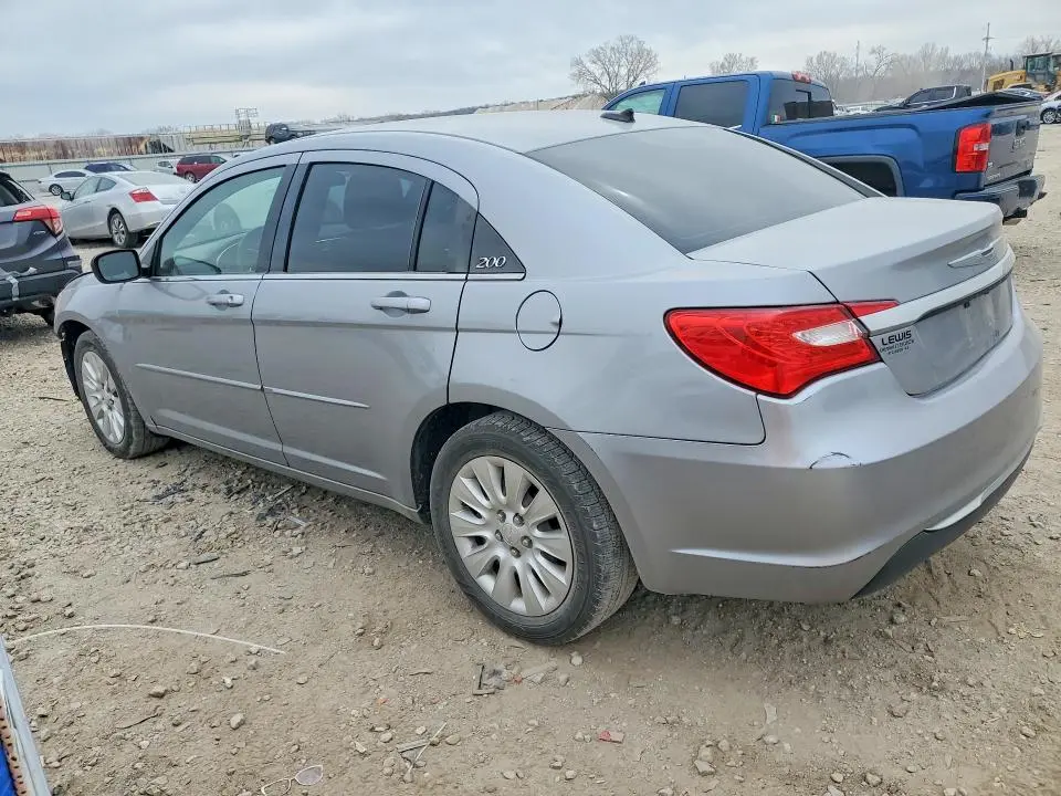 2013 CHRYSLER 200 LX  
