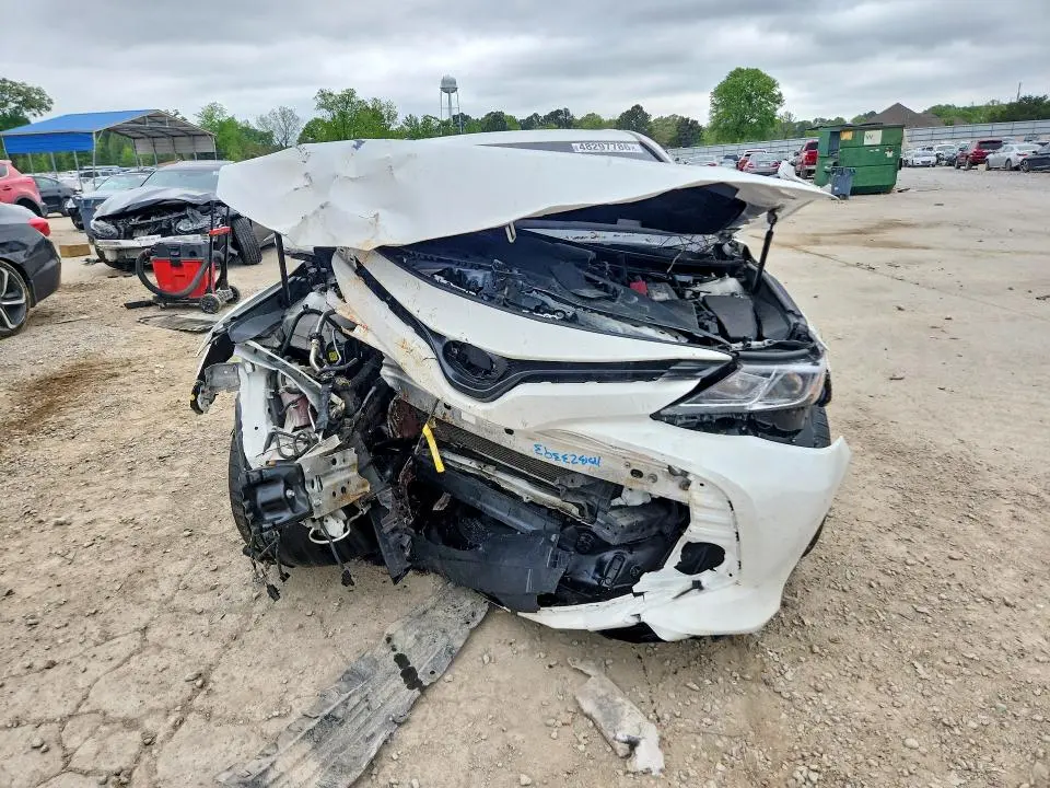 2018 TOYOTA CAMRY LE  
