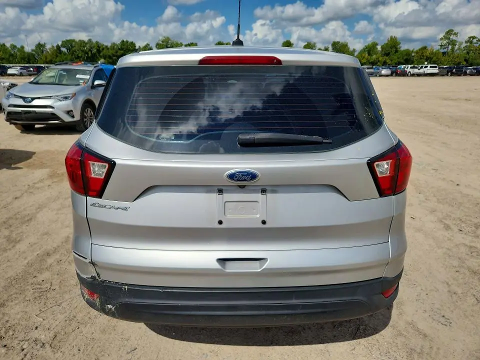 2019 FORD ESCAPE S  