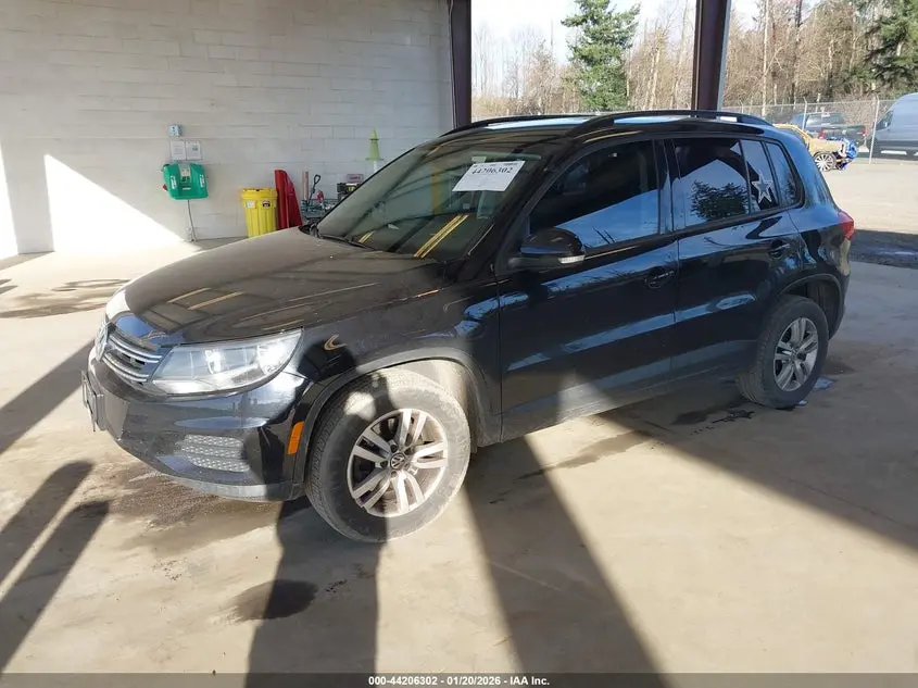 2016 VOLKSWAGEN TIGUAN S