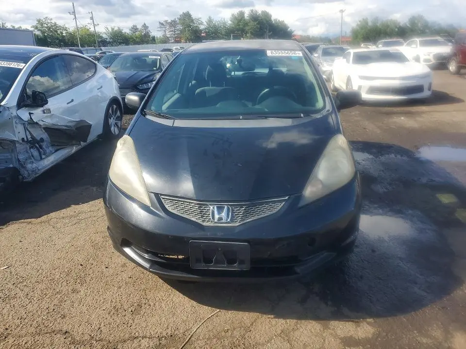 2011 HONDA FIT   