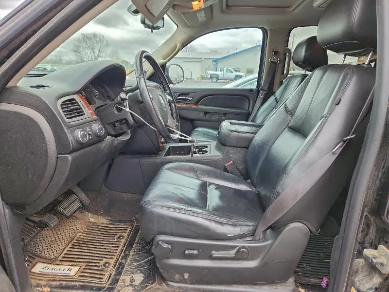 2012 CHEVROLET SUBURBAN K1500 LT  