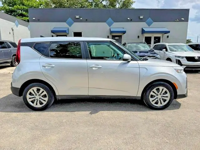 2020 KIA SOUL LX  