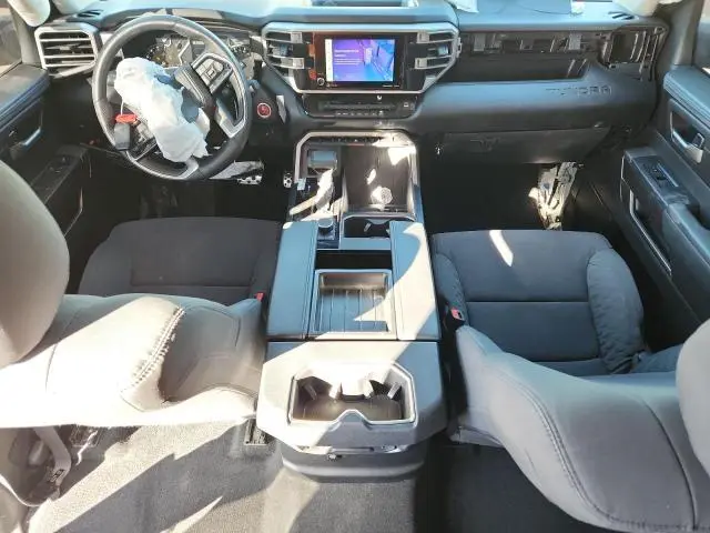 2024 TOYOTA TUNDRA CREWMAX SR5  
