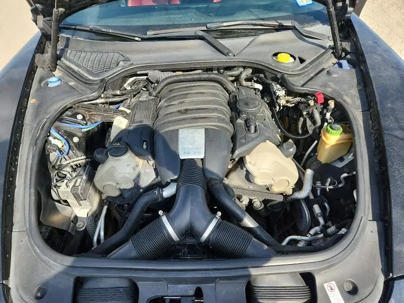 2014 PORSCHE PANAMERA 2  