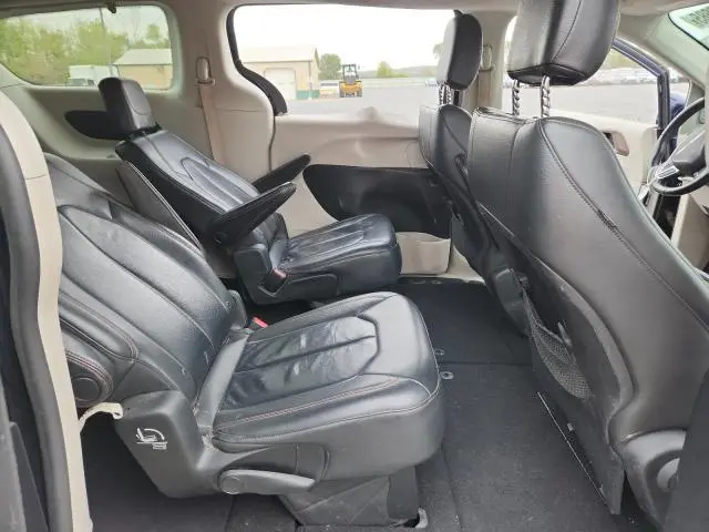 2017 CHRYSLER PACIFICA TOURING L  