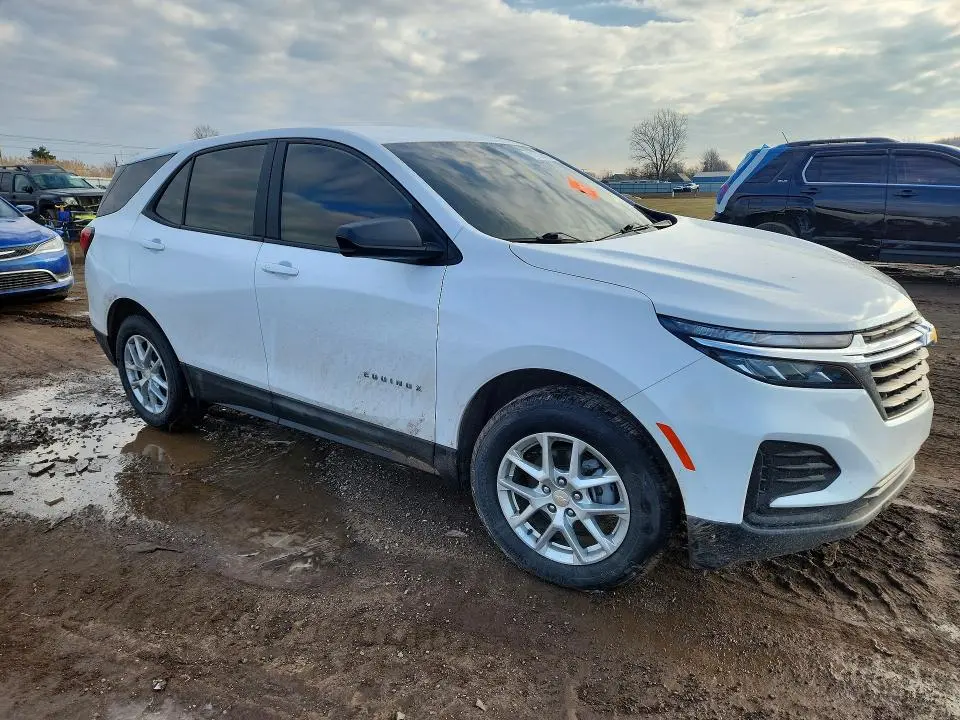 2023 CHEVROLET EQUINOX LS  