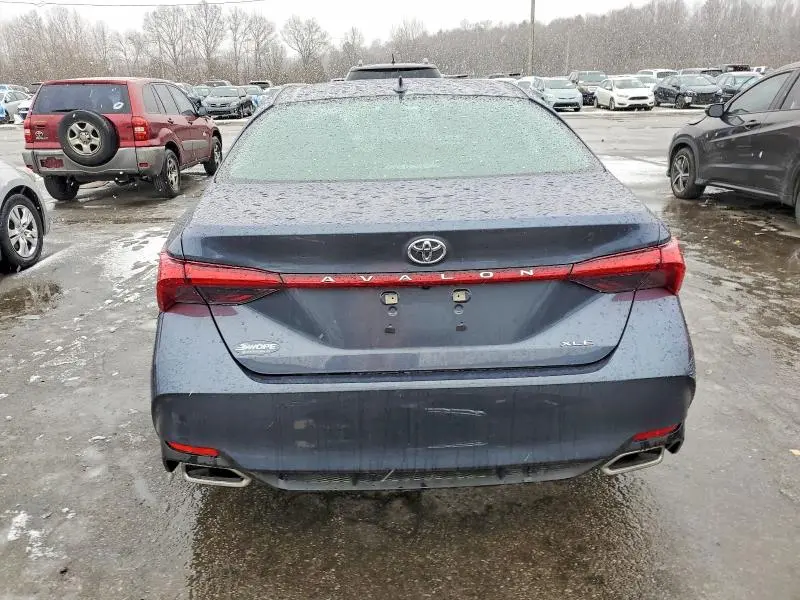 2020 TOYOTA AVALON XLE  
