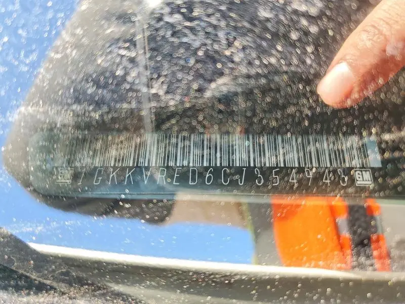 2012 GMC ACADIA SLT-1  