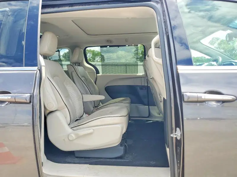 2017 CHRYSLER PACIFICA EHYBRID PLATINUM  