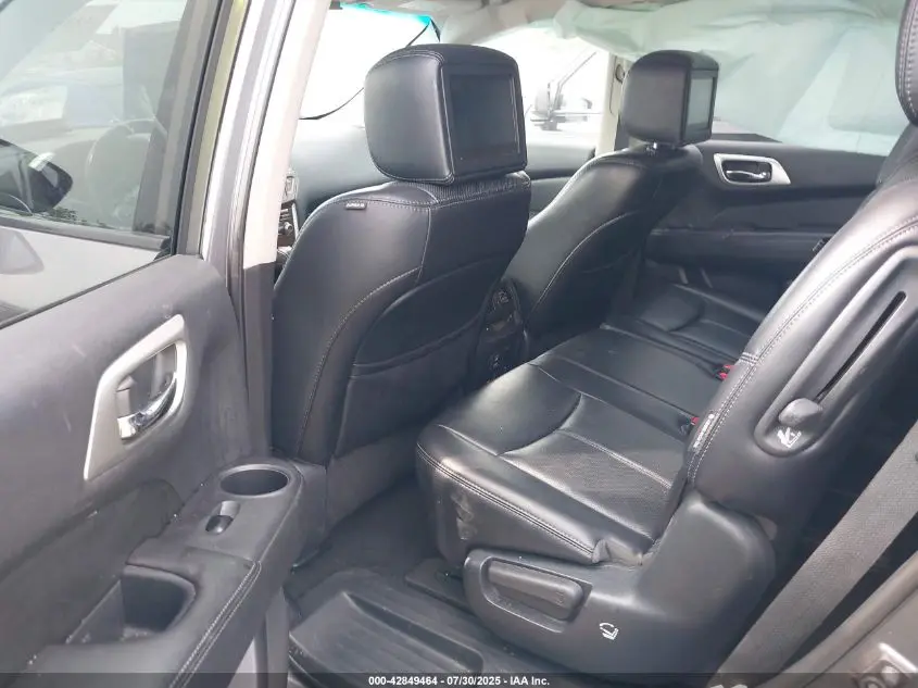 2018 NISSAN PATHFINDER PLATINUM
