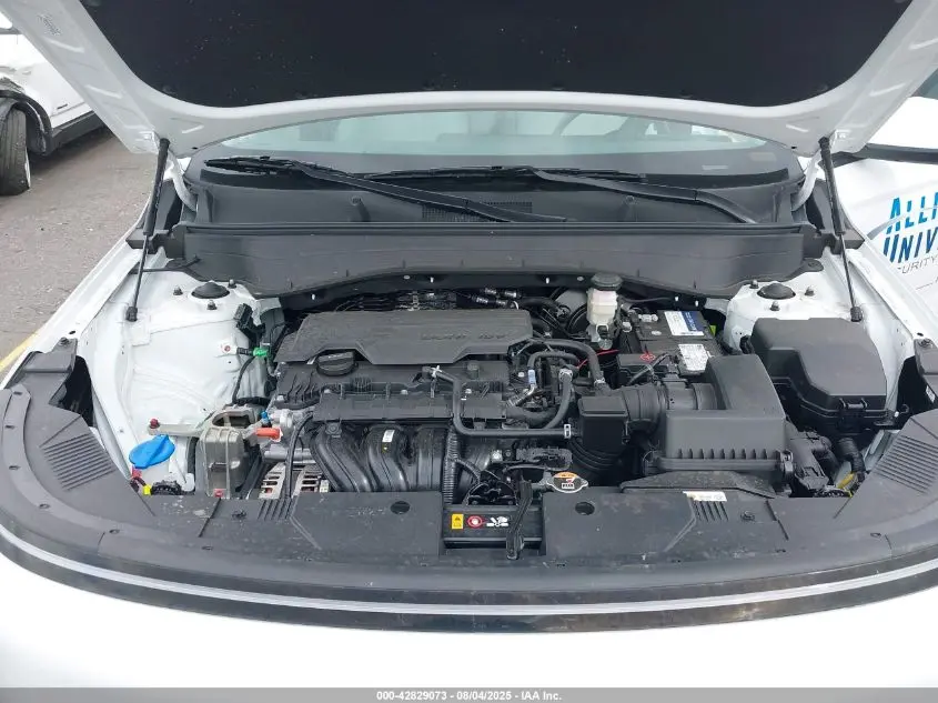 2024 HYUNDAI KONA SE