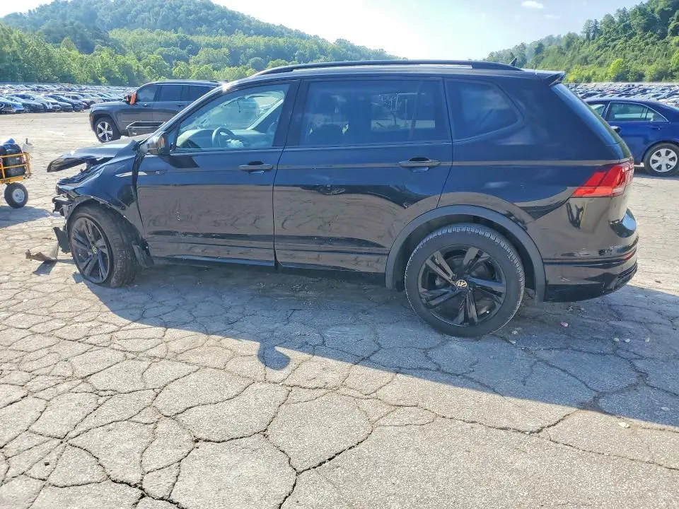 2024 VOLKSWAGEN TIGUAN SE R-LINE BLACK  