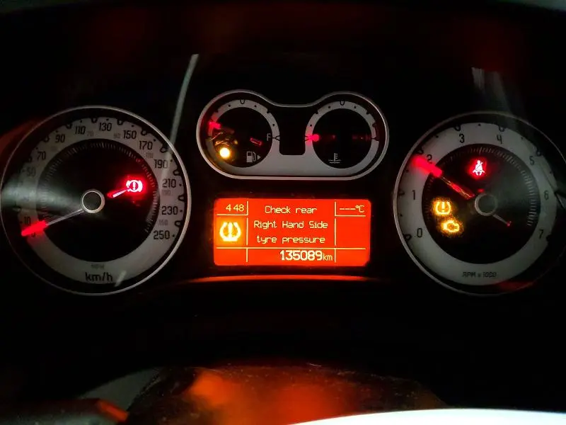 2015 FIAT 500L POP  