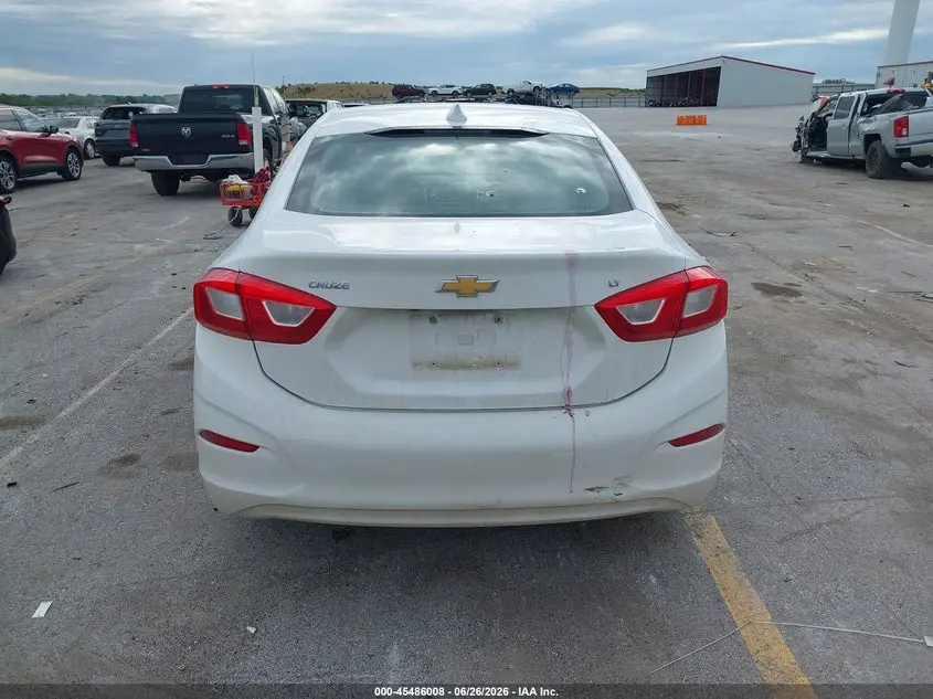 2017 CHEVROLET CRUZE LT AUTO