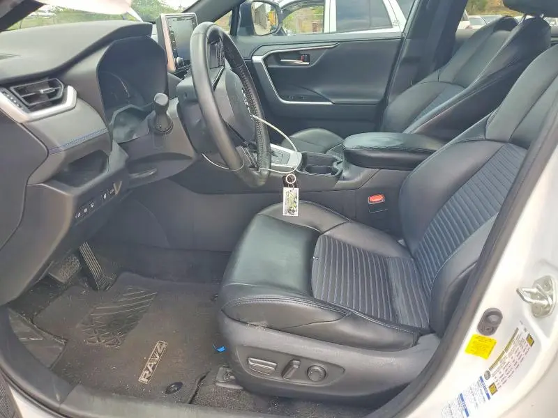 2019 TOYOTA RAV4 XSE  
