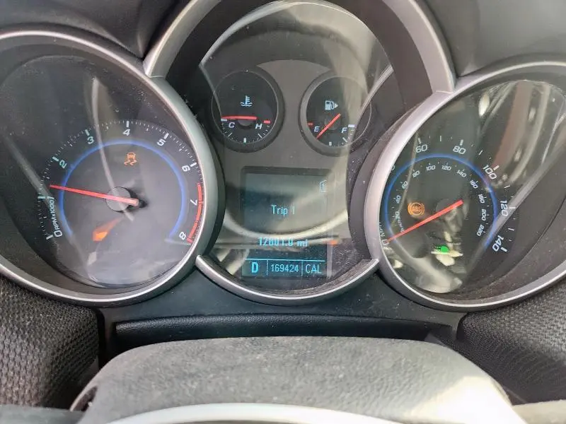 2011 CHEVROLET CRUZE LT  
