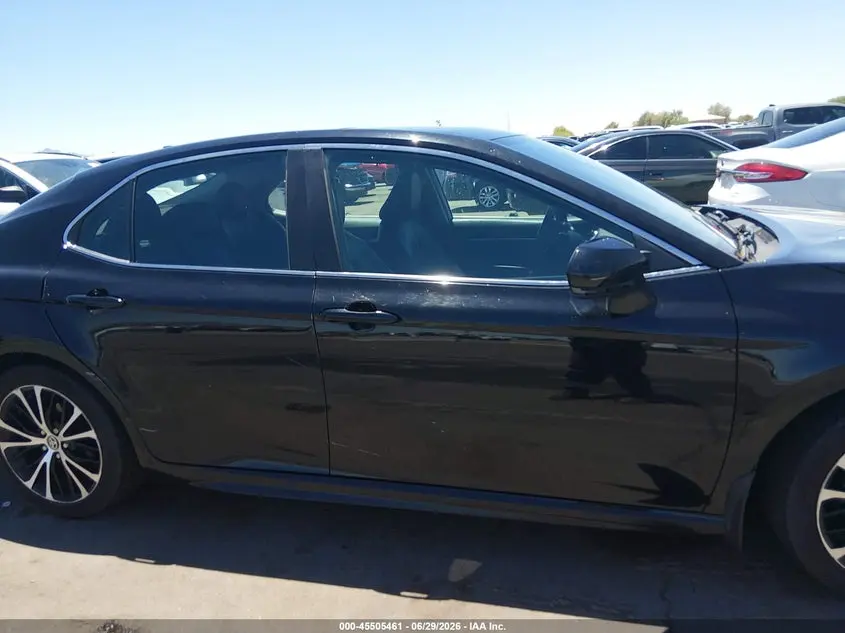 2020 TOYOTA CAMRY SE AWD