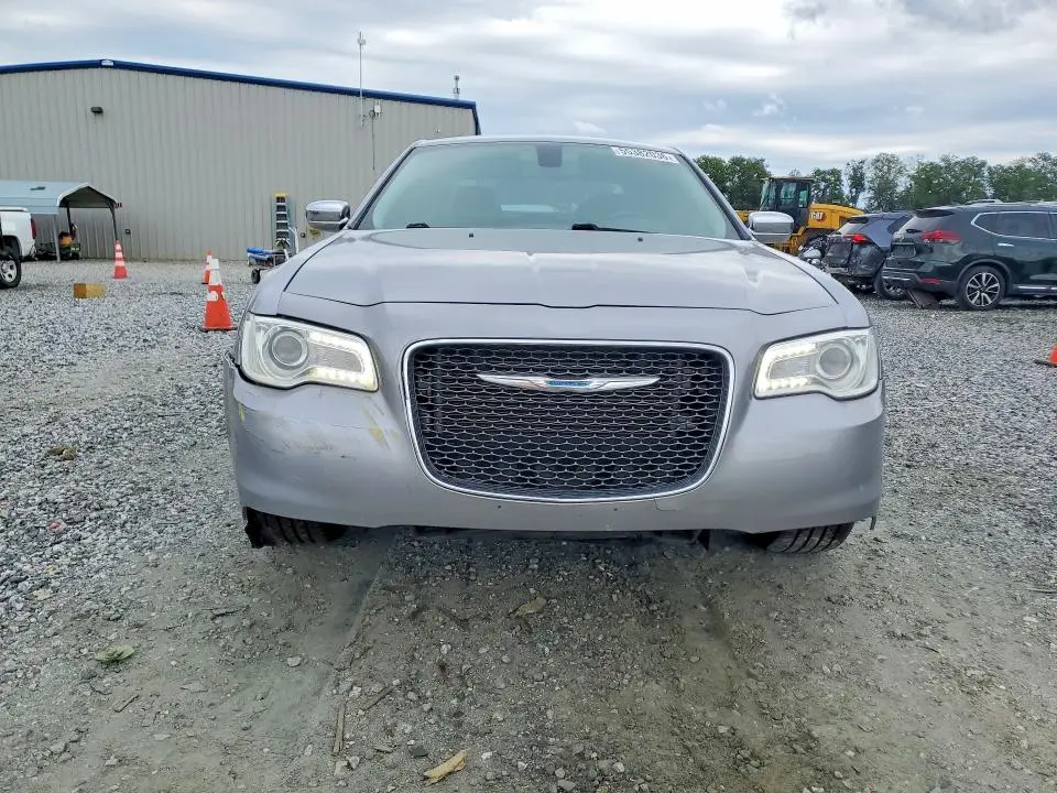 2018 CHRYSLER 300 LIMITED  