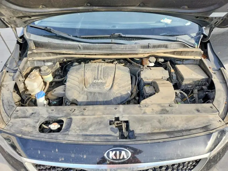 2017 KIA SEDONA LX  