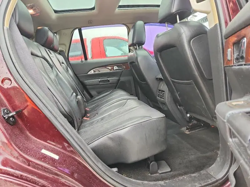 2011 LINCOLN MKX   