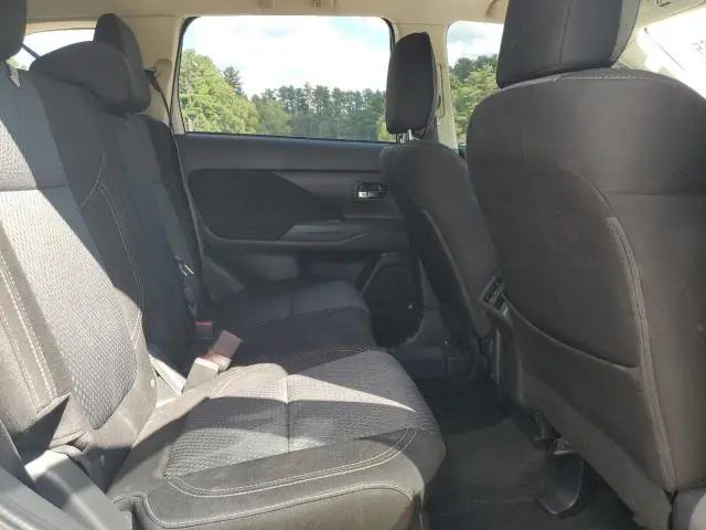 2020 MITSUBISHI OUTLANDER SE