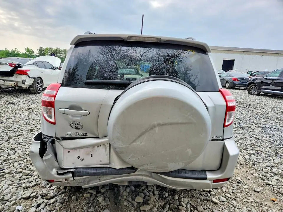 2012 TOYOTA RAV4 BASE  
