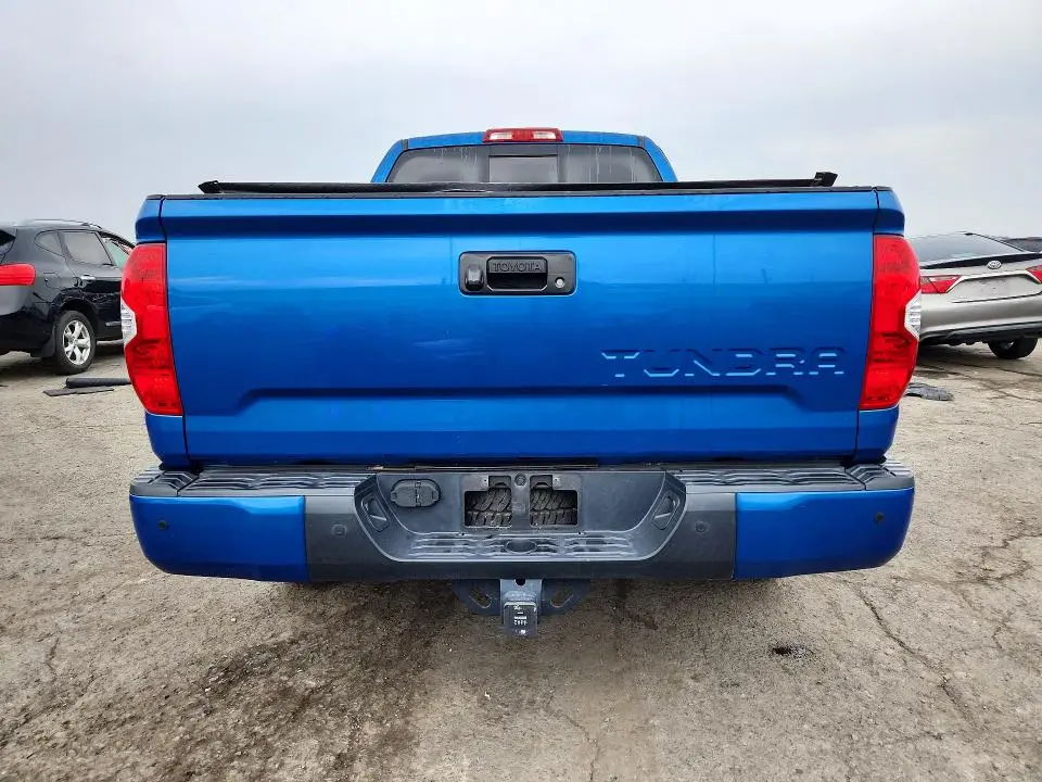 2016 TOYOTA TUNDRA SR5  