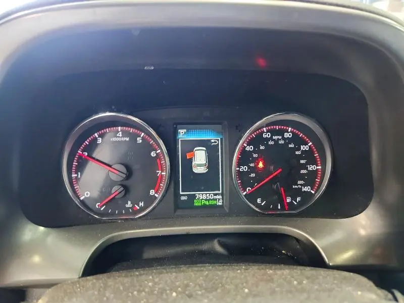 2016 TOYOTA RAV4 SE  