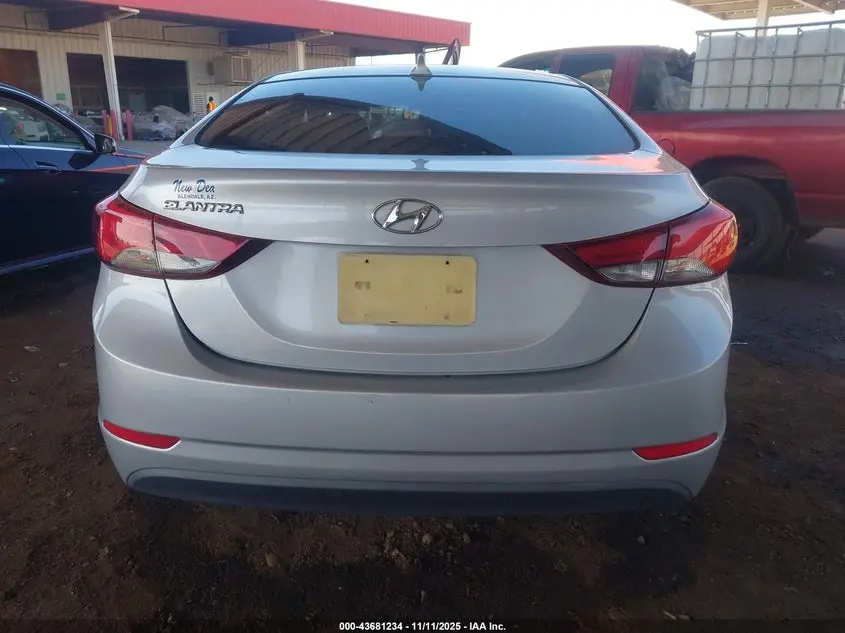 2014 HYUNDAI ELANTRA SE