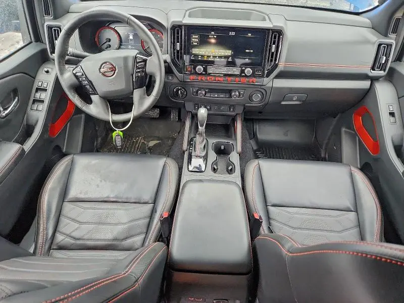 2025 NISSAN FRONTIER SV  